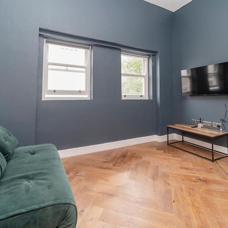 شقة Morden Studio Flat Moments Away From Brighton Seafront المظهر الخارجي الصورة